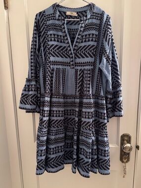 Devotion TWINS Light Blue & Black Geometric Tiered Mini Dress